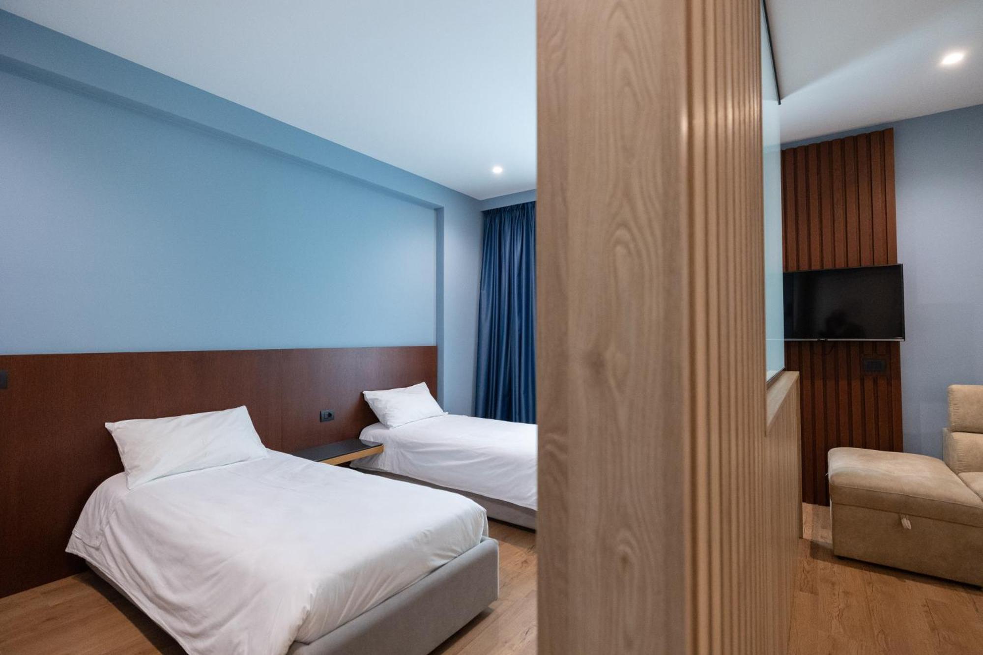 Hotel Duka 4*